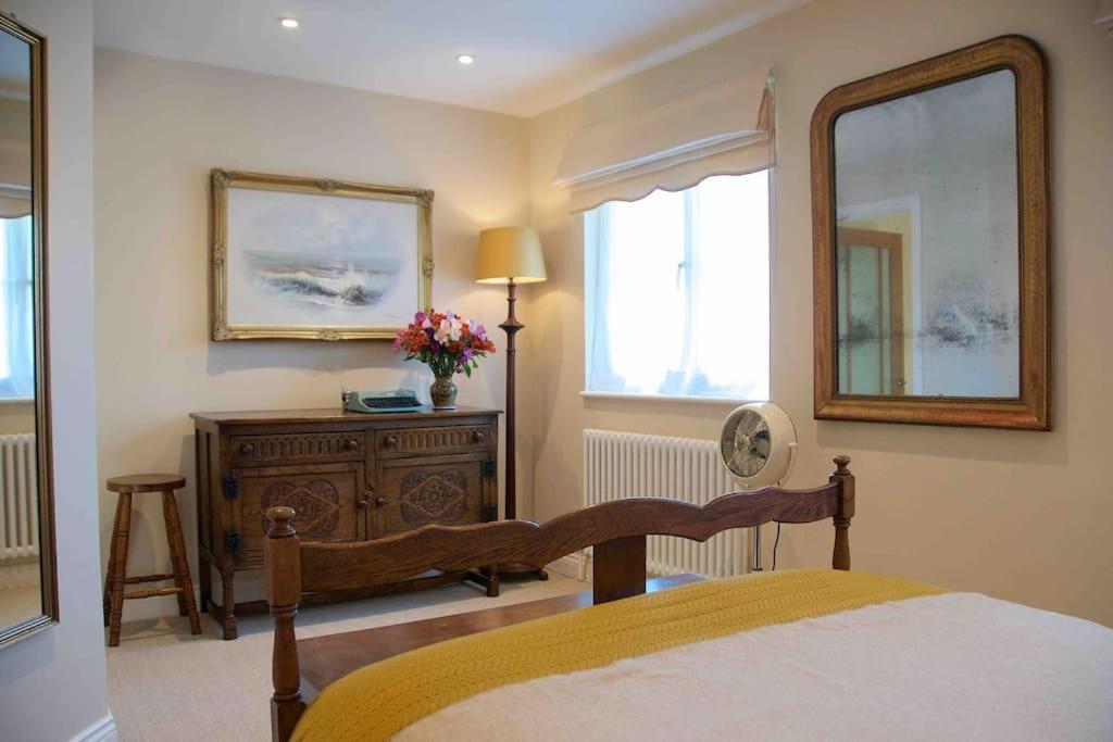 Canal View 2 Bedrooms End Of Terrace Чічестер Екстер'єр фото